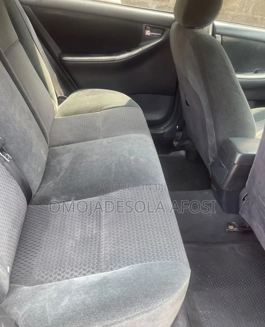 Toyota Corolla 2006 Red