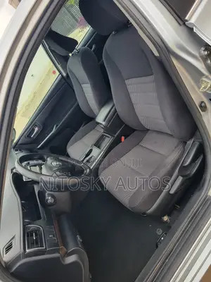 Toyota Camry LE 4dr Sedan (2.5L 4cyl 6A) 2017 Silver