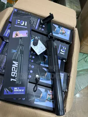 F01 Ai Tripod