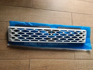 Front Grille Toyota Hilux 2026