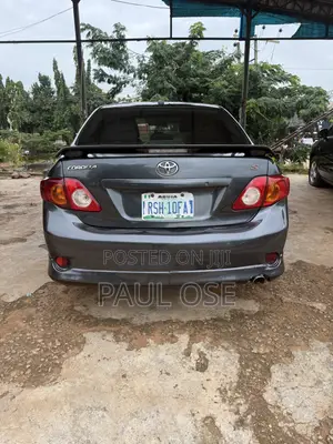 Toyota Corolla 2009 Gray