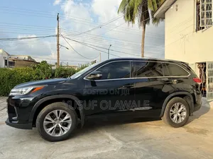 Toyota Highlander 2016 Black