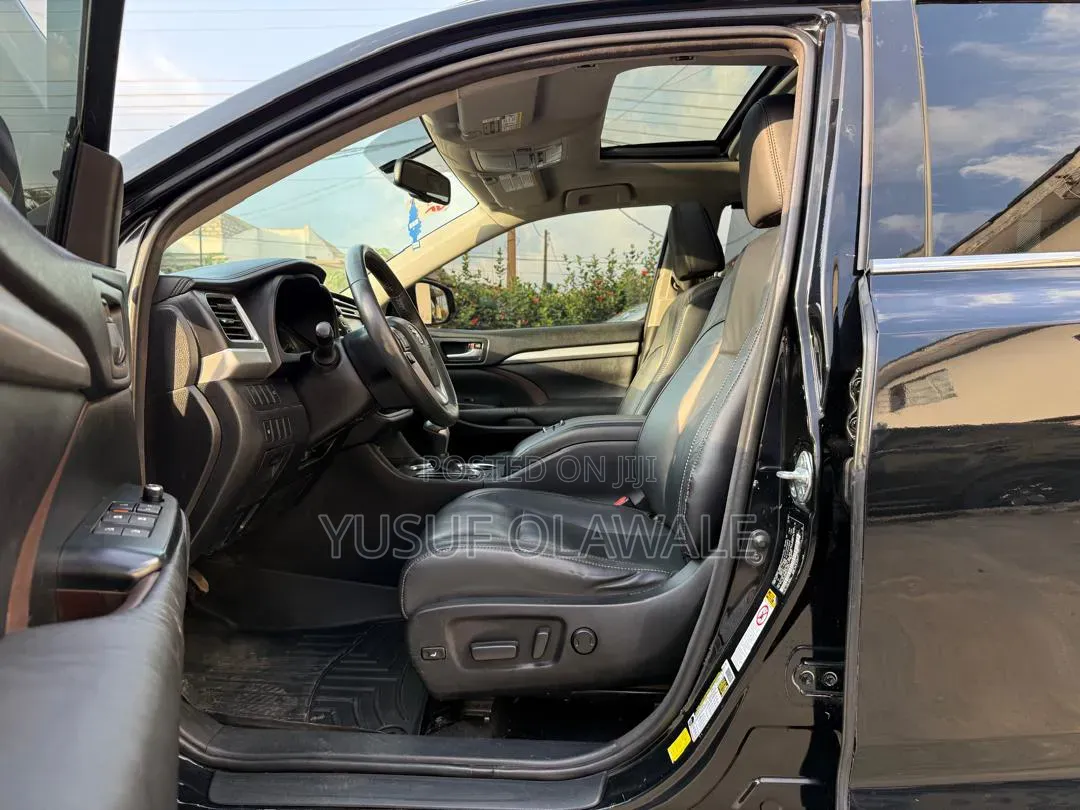 Toyota Highlander 2016 Black
