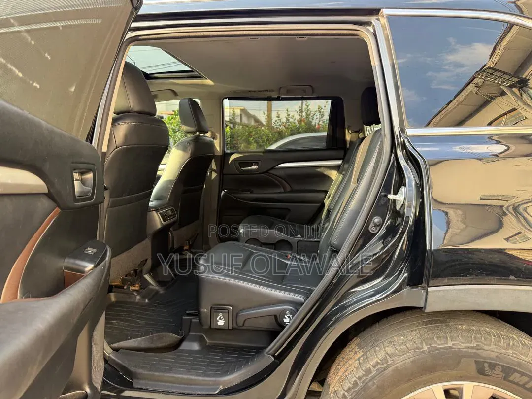 Toyota Highlander 2016 Black
