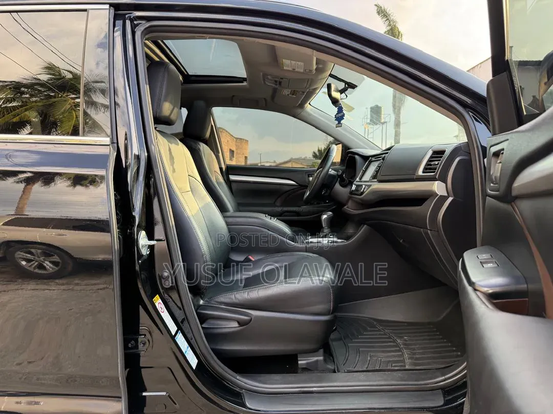 Toyota Highlander 2016 Black