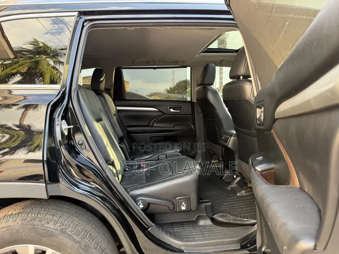 Toyota Highlander 2016 Black