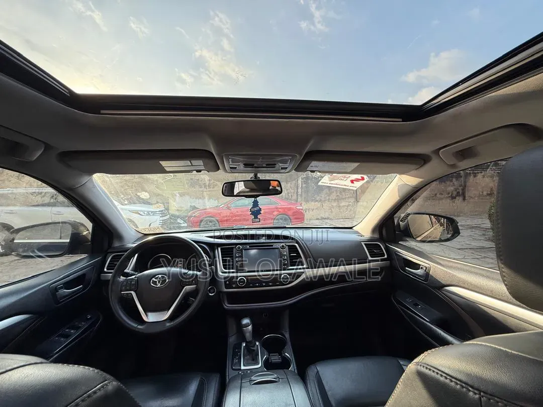 Toyota Highlander 2016 Black