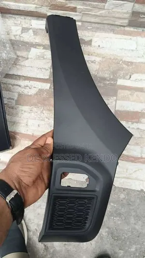 Fender Chrome Renault Duster 2019
