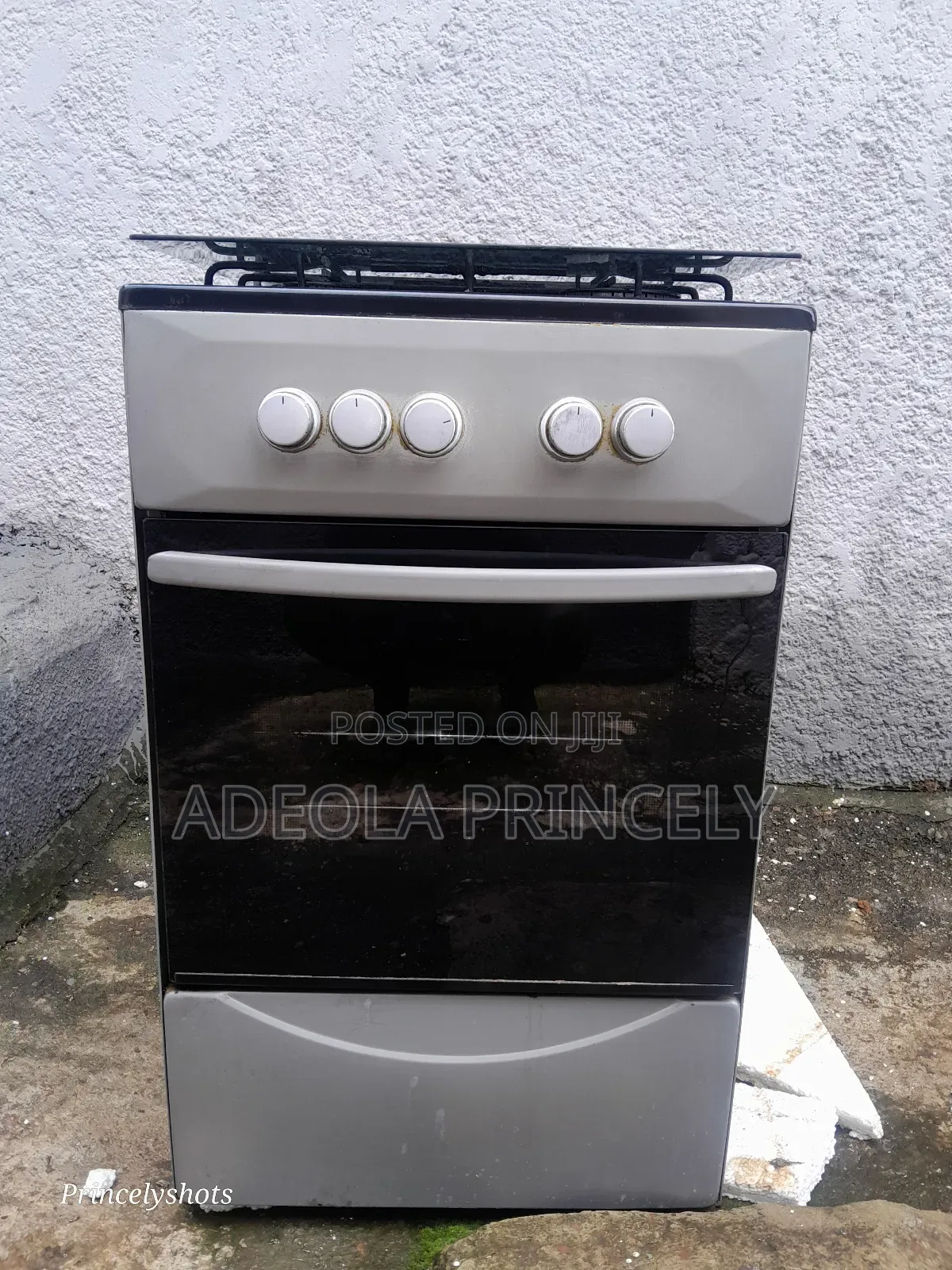 4. Face Gas Burner With Oven