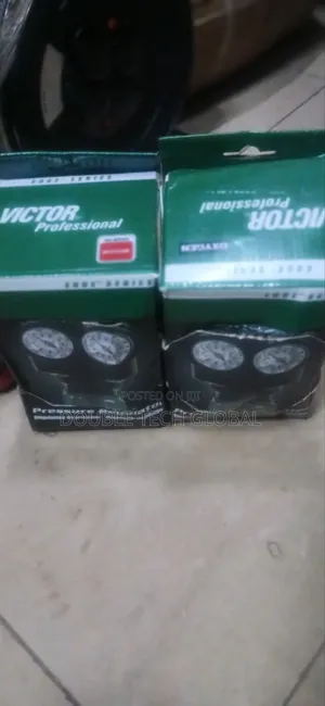 OXYGRN Pressure Regulator/ Victor Gauge