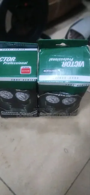 OXYGRN Pressure Regulator/ Victor Gauge
