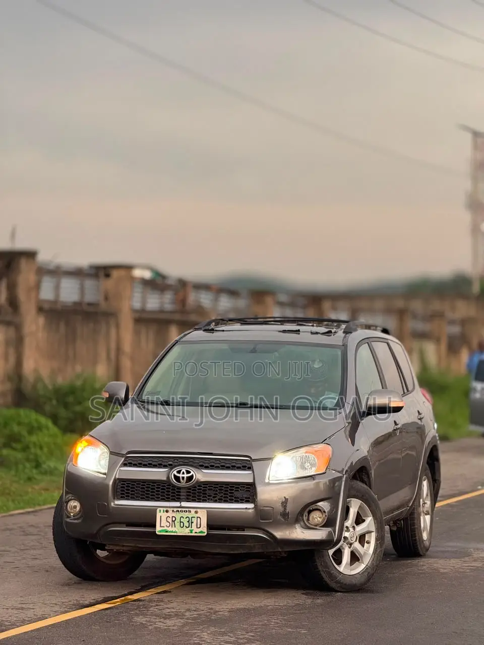 Toyota RAV4 2010 Silver