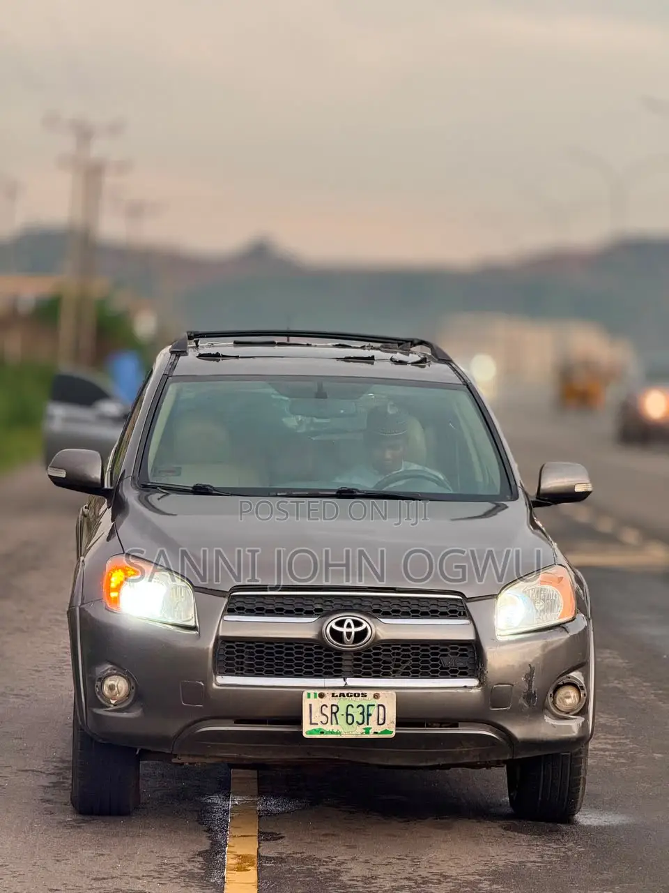 Toyota RAV4 2010 Silver
