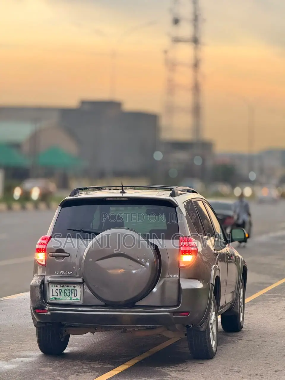 Toyota RAV4 2010 Silver