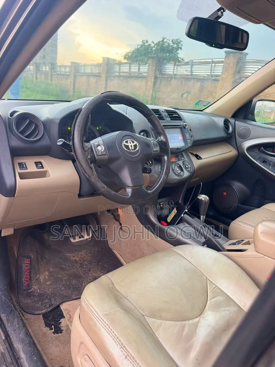 Toyota RAV4 2010 Silver