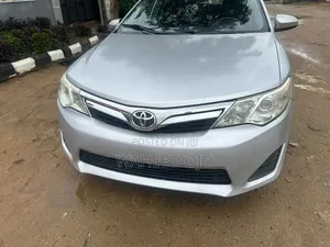 Toyota Camry 2014 Silver