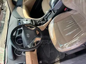 Hyundai Sonata 2010 Red