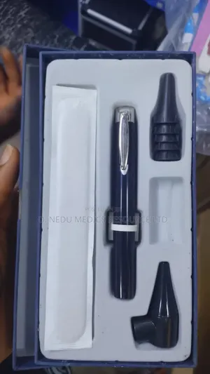 Pen Otoscope