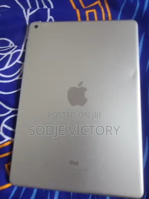 Apple iPad 9.7 32 GB White
