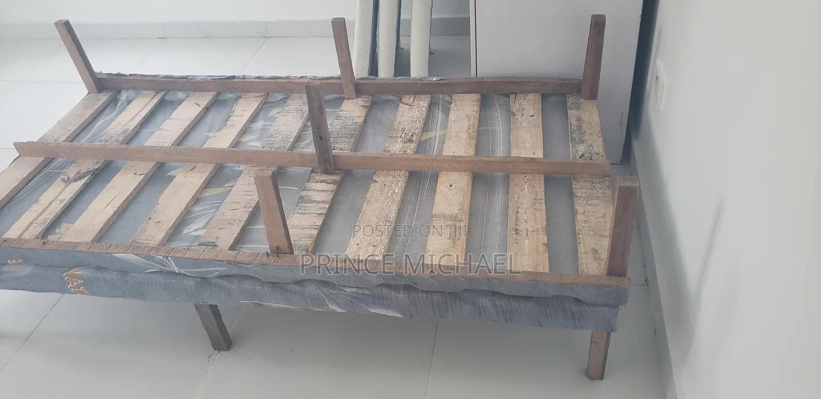 6 × 4 Bedframe and Side Drawers