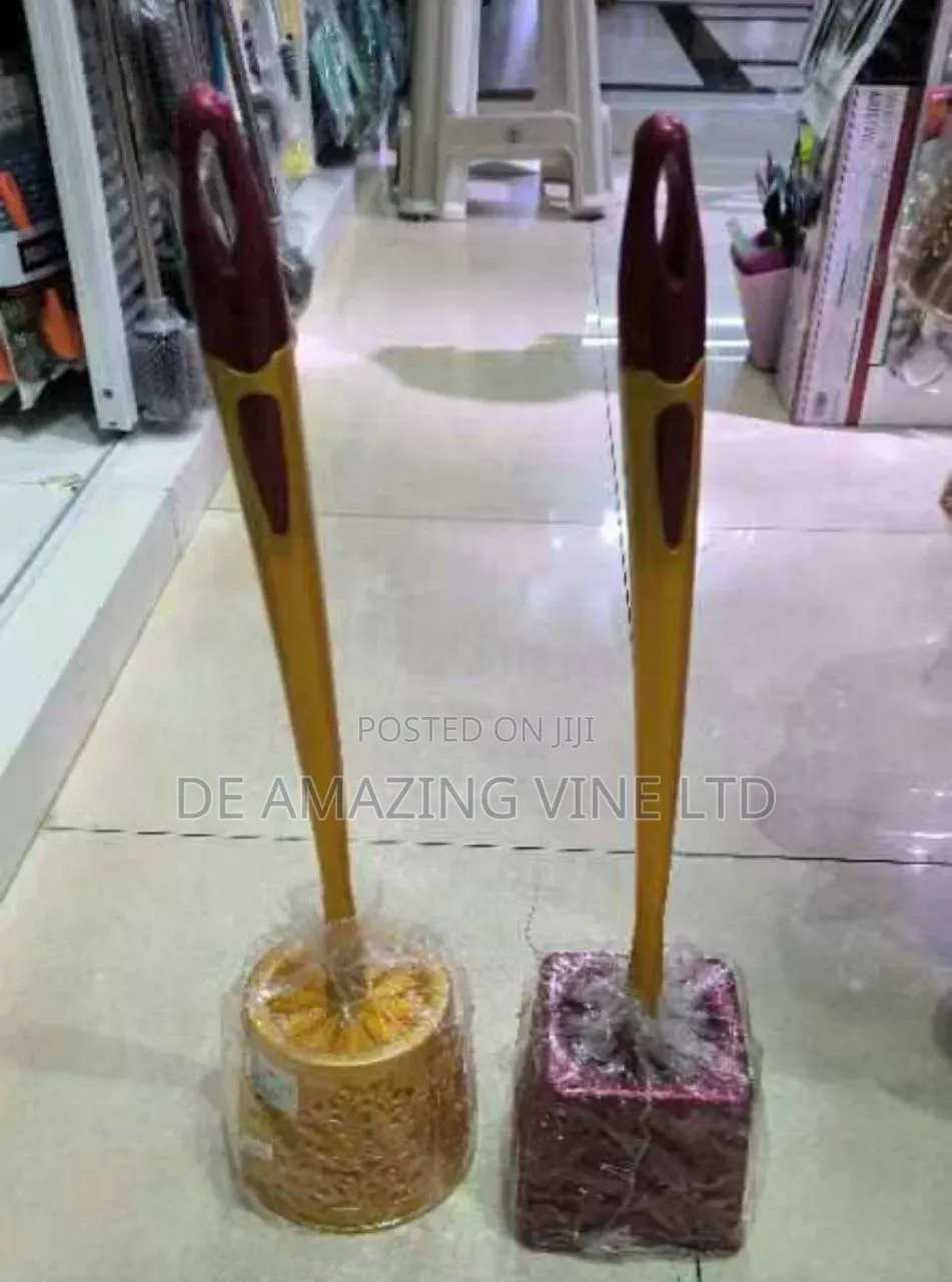 Quantity Toilet Brush