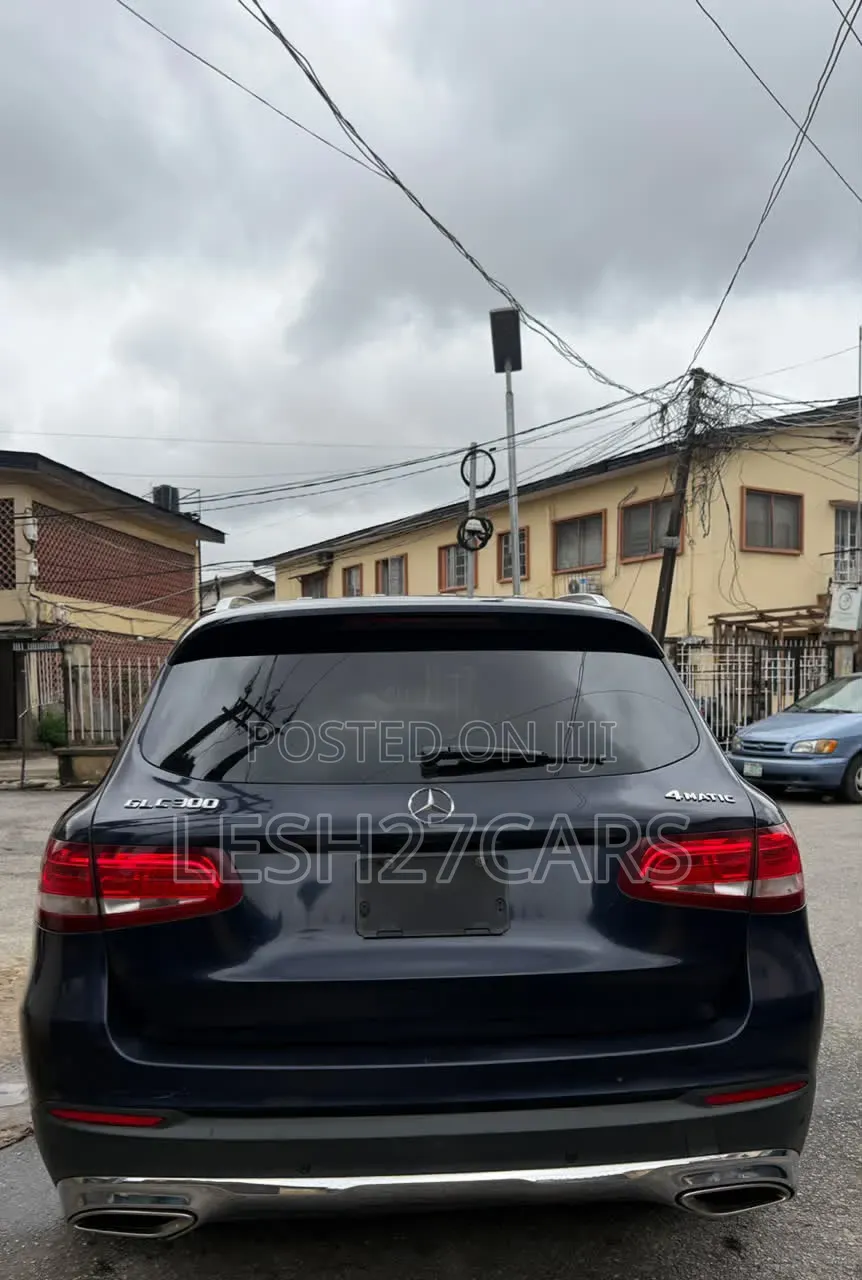 Mercedes-Benz GLC-Class 2017 Blue