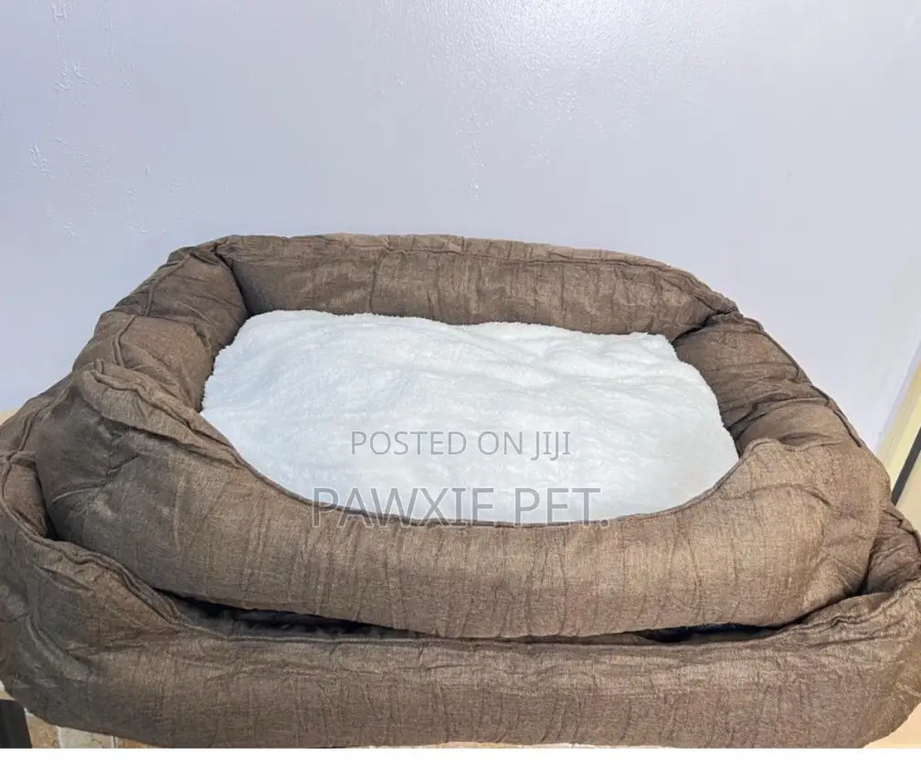 Brown Fabric Plaid Bed With White Removable Pillow 70cm