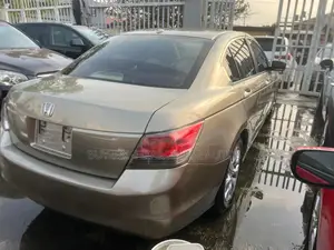Honda Accord 2009 Gold