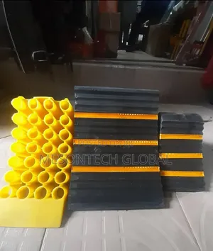 Heavy Duty Truck Tyre Wage/ Rubber and Plastic Wheel Choke( ,)