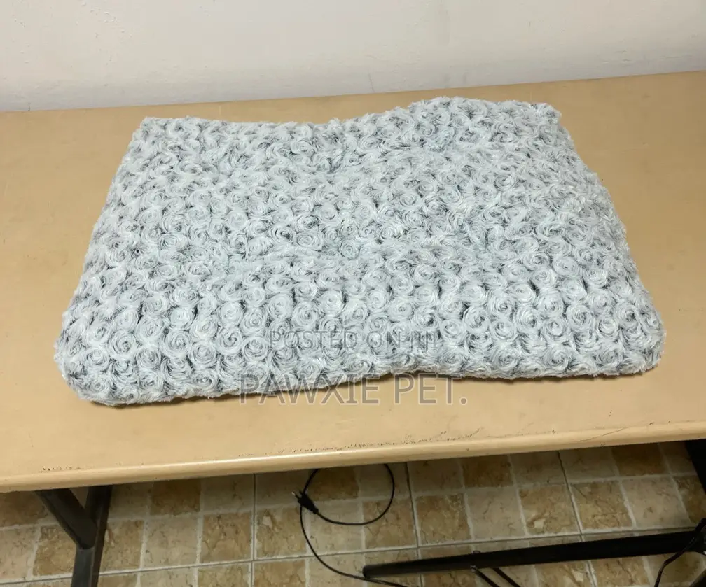 Curly Design Flat Bed 50*35cm(s)