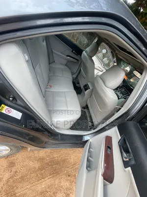 Toyota Camry XLE 4dr Sedan (3.5L 6cyl 6A) 2014 Gray