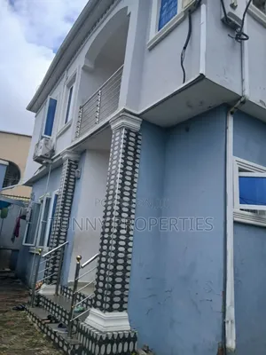 9bdrm Duplex in Cement for sale