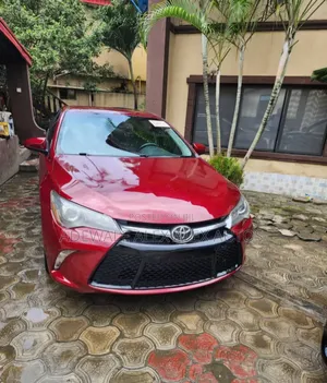 Toyota Camry 2016 Burgundy