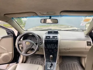 Toyota Corolla 2010 Black