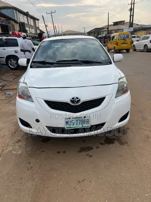 Toyota Yaris Sedan Automatic 2007 White