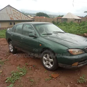 Nissan Primera 2003 Green