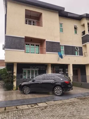 5bdrm Maisonette in Chevron Drive for sale