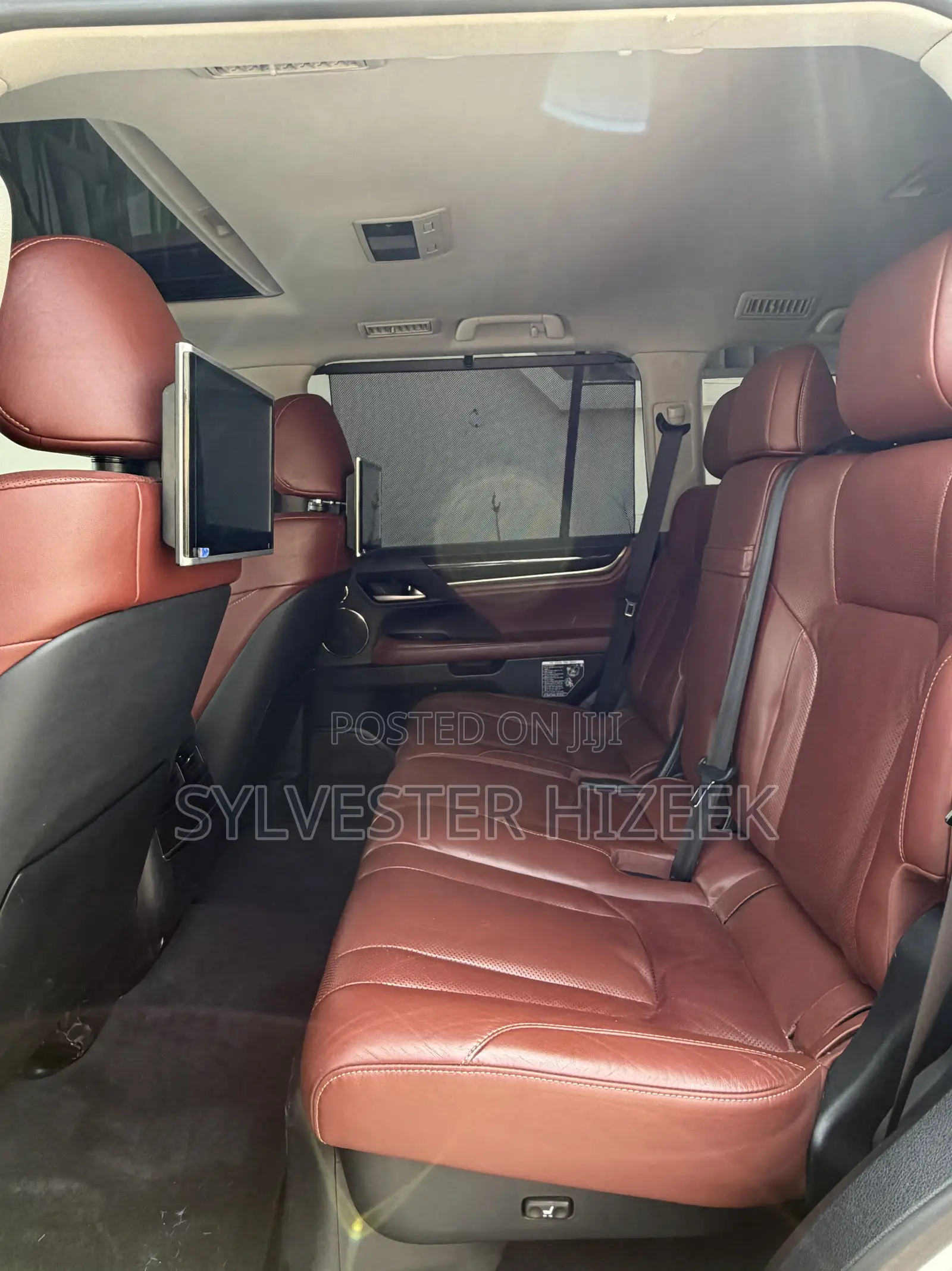 Lexus LX 570 AWD 2019 White
