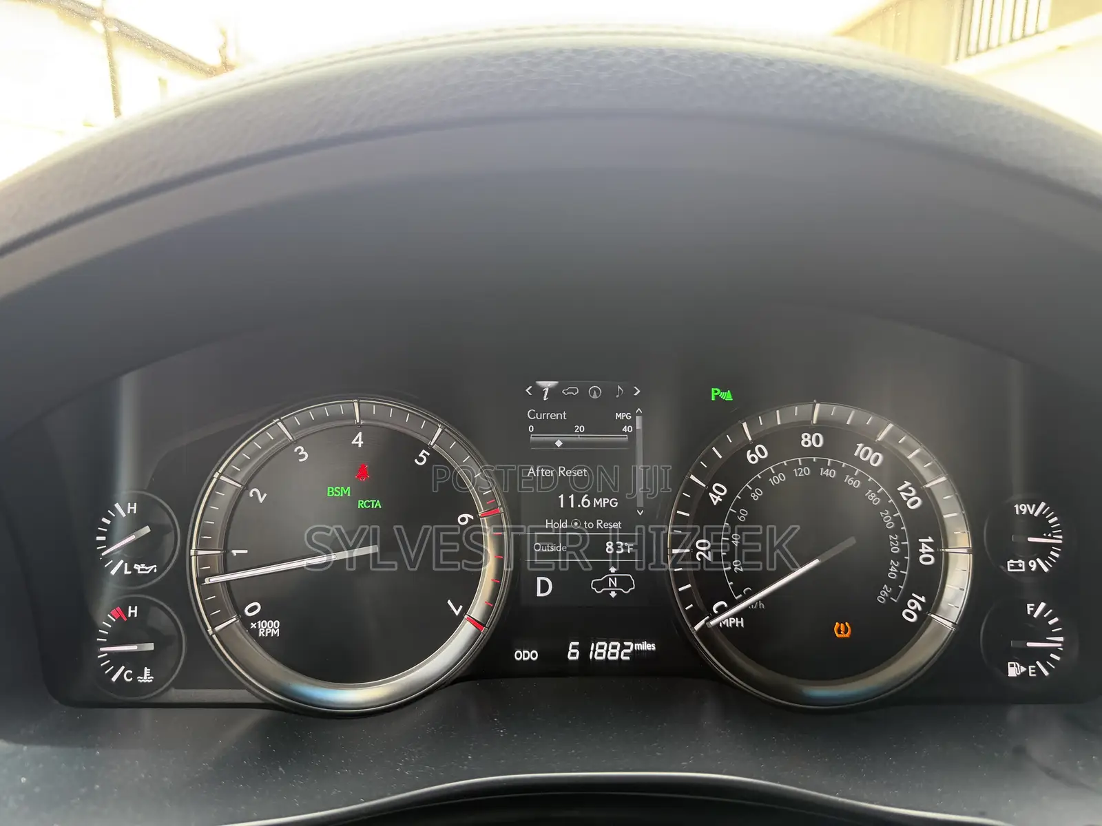 Lexus LX 570 AWD 2019 White