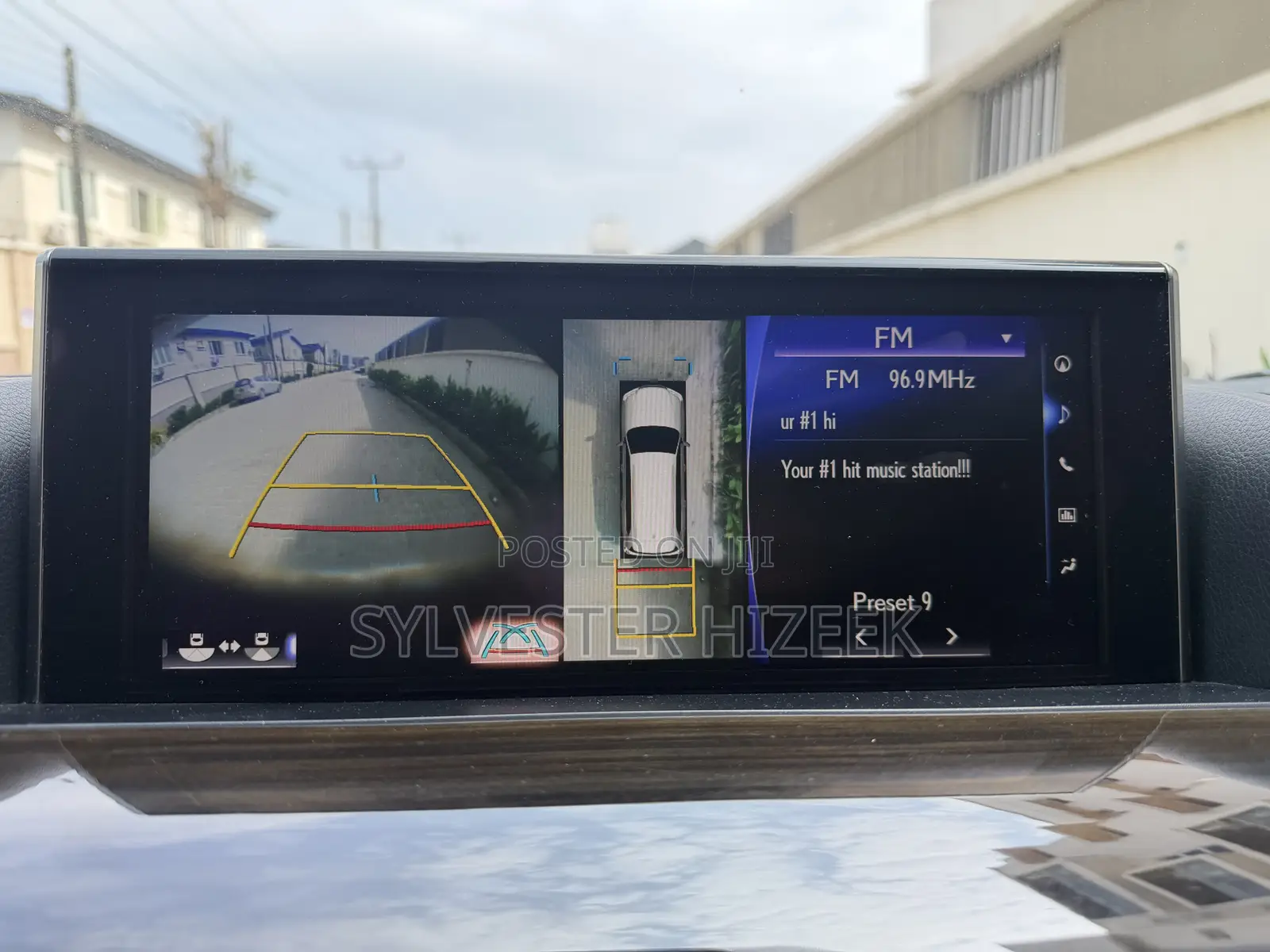 Lexus LX 570 AWD 2019 White