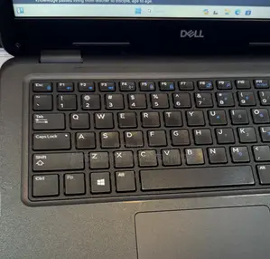 Laptop Dell Latitude 3310 4GB Intel Celeron SSD 128GB