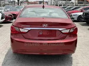 Hyundai Sonata 2011 Red