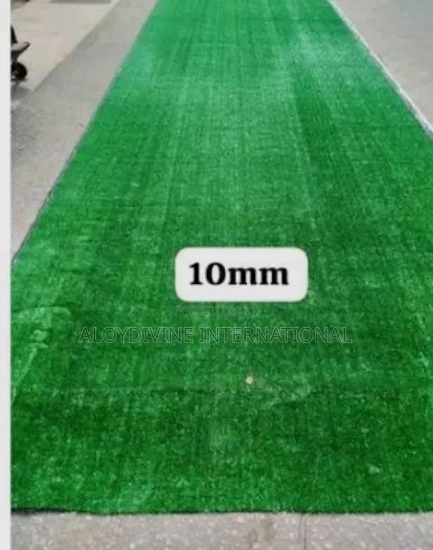 Standard Quake Artificial Grass Carpet 