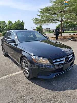 Mercedes-Benz C300 2016 Black