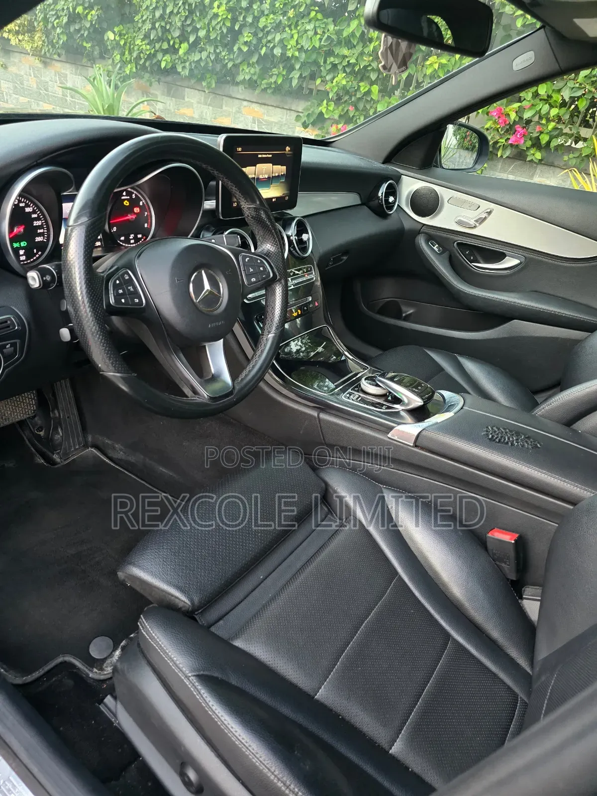 Mercedes-Benz C300 2016 Black