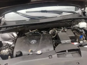 Toyota Highlander 2019 Gray