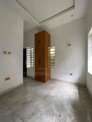 8bdrm Duplex in Dr Peter Odili ,, Trans Amadi for rent