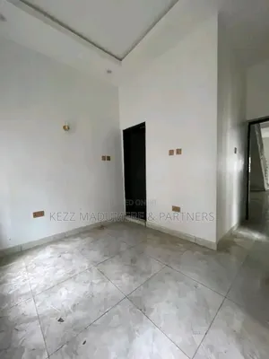 8bdrm Duplex in Dr Peter Odili ,, Trans Amadi for rent