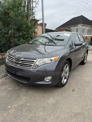 Toyota Venza LE 2012 Gray