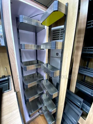 High Quality Cabinet Pull Out Kitchen Storage Basket Organizer.